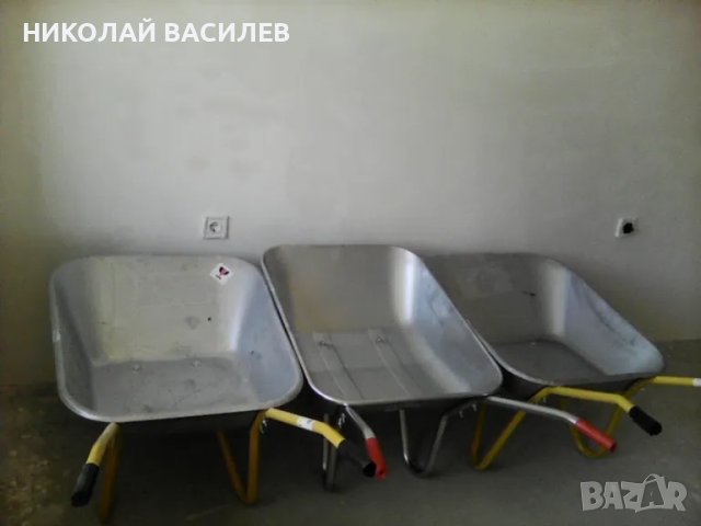 Количка       гума   .   