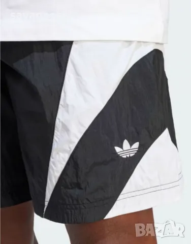 Мъжки къси панталони ADIDAS Originals Rekive Shorts Black/White, снимка 3 - Други - 49583677