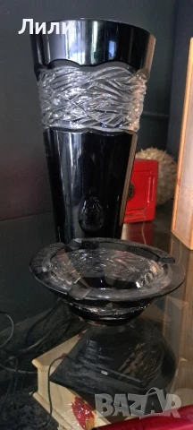 кристална ваза с пепелник