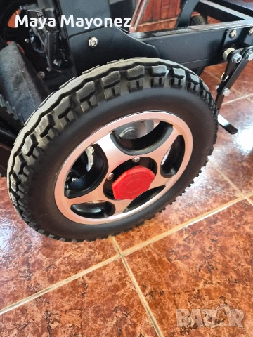 Електрична количка с механизъм за стълби за инвалиди, снимка 6 - Друга електроника - 54189858