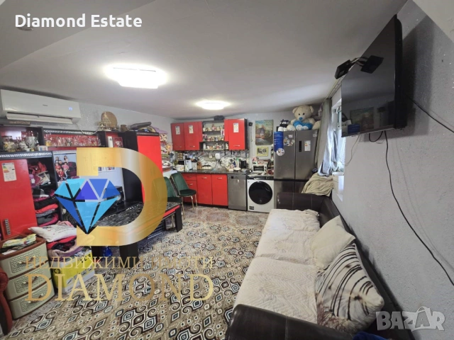 Едноетажна къща в село Средец, обл. Стара Загора, снимка 5 - Къщи - 53996947