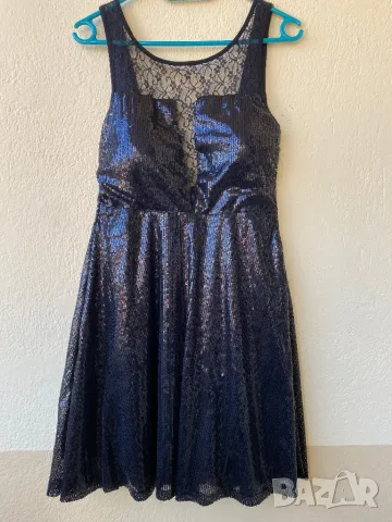 Рокля с пайети 