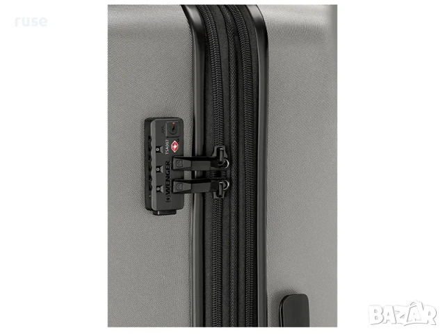 НОВИ! Голям куфар WENGER 121л твърд 75см , снимка 2 - Куфари - 50755641