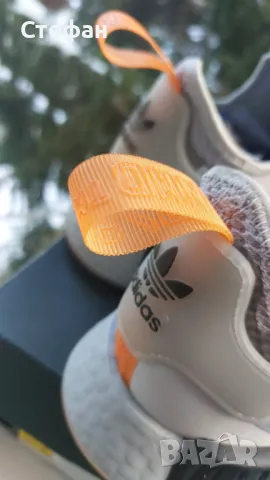 Маратонки Adidas NMD R1 Spectoo NASA Halo Silver, снимка 12 - Маратонки - 48741644