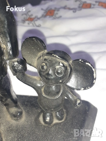 Метална руска статуетка, фигура - крокодила Гена и Чебурашка, снимка 6 - Антикварни и старинни предмети - 53279704