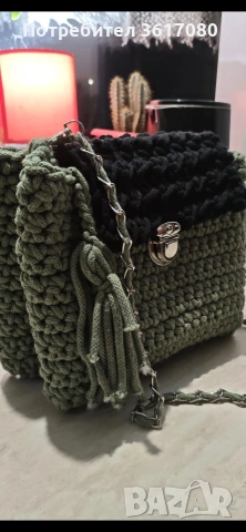 Стилна и уникална чанта, изработена на една кука от висококачествена    