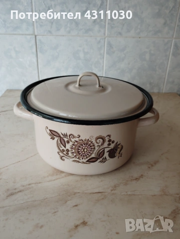 Емайлирани  руски тенджери  от 80-те години