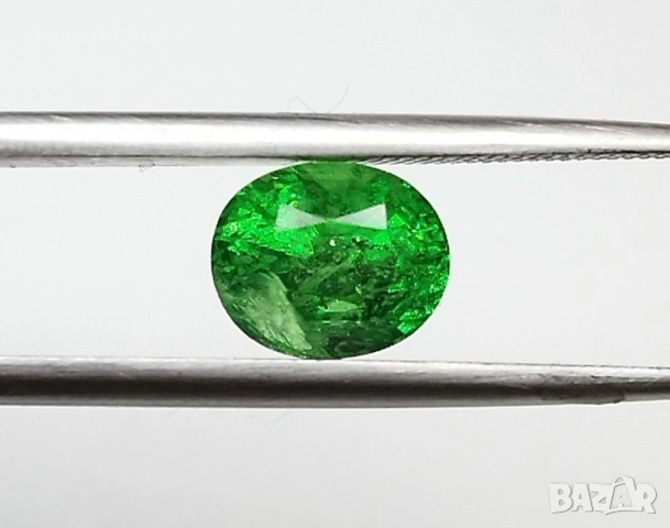 Изключителен ярко зелен цаворит гранат 1.95 карата! Нов!