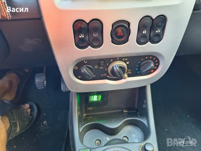DACIA SANDERO 1.4 , снимка 8 - Автомобили и джипове - 55886100