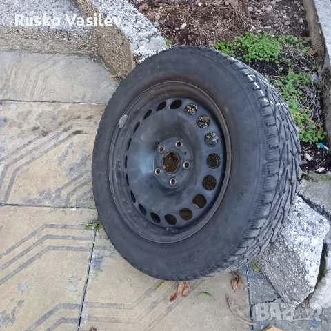 Зимни гуми и джанти 205/60/16, снимка 3 - Гуми и джанти - 52451421