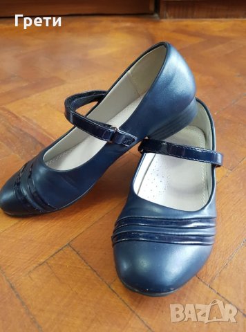Обувки за момиче, номер 35 в Детски обувки в гр. Шумен - ID30235547 —  Bazar.bg