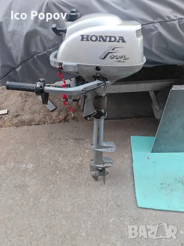 Извънбордов двигател Honda 2k. 