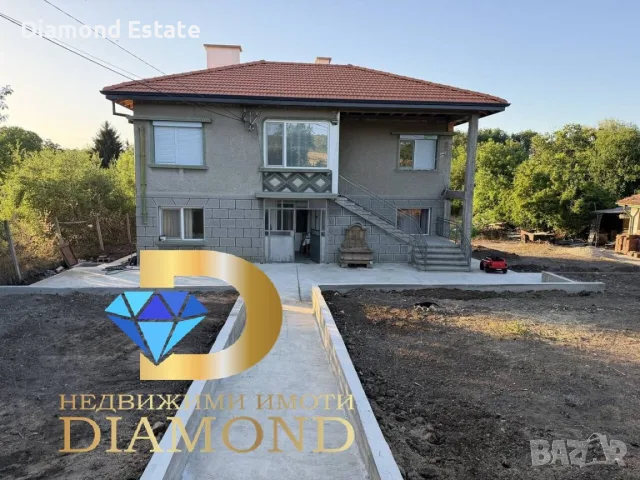 Двуетажна къща в село Въгларово, обл. Хасково, снимка 3 - Къщи - 56066055