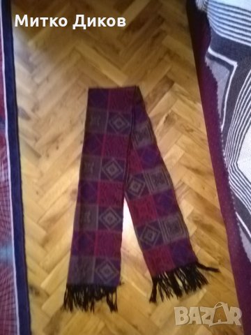 Вълнен шал Pura Lana  Pure New Wool made in Italy 150cm x 36cm, снимка 7 - Шалове - 31003456