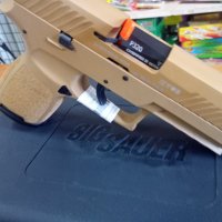 Газов пистолет Sig Sauer P320 TAN 9mm P.A.K., снимка 6 - Газово оръжие - 42429790