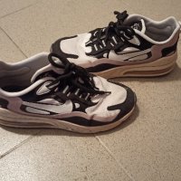 Дамски маратонки Nike 40 / 41 номер , снимка 4 - Маратонки - 42541751