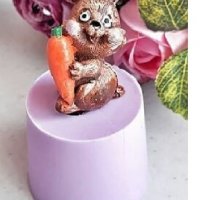 3D Заек зайче с морковче цилиндър силиконов молд форма гипс сапун свещ декор, снимка 1 - Форми - 38429600