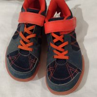 Обувки за бадминтон PERFLY 37 номер . стелка 23,5 см , снимка 2 - Детски маратонки - 39042375