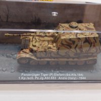 1:72 метален танк в дисплей с 10 войника, снимка 2 - Колекции - 44405017