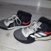 Adidas  boost -Ориг. Кецове , снимка 6 - Детски маратонки - 34082295