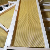 Рамки за пчелни кошери с монтирани восъчни основи , снимка 9 - За пчели - 43999272