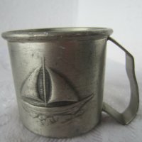 канче  Стара чаша с  лодка и мече,  метал , снимка 1 - Други ценни предмети - 31111298