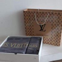 Louis Vuitton 2 броя в кутия кърпи, снимка 3 - Хавлиени кърпи - 37556603