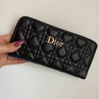 Дамско портмоне Dior, снимка 1 - Портфейли, портмонета - 32006967