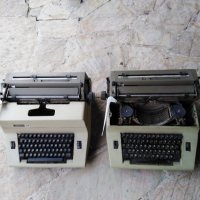 Продавам два броя пишещи машини произведени в ГДР, снимка 1 - Антикварни и старинни предмети - 31337944