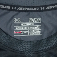 Under Armour UA Compression оригинална блуза M спорт фитнес фланелка, снимка 3 - Спортни дрехи, екипи - 44515398