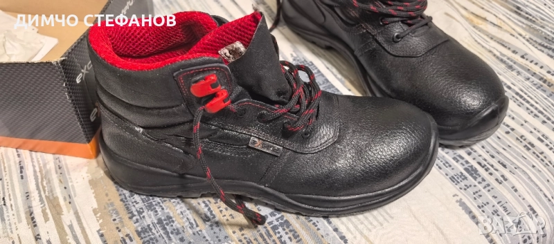 Работни обувки с метално бомбе 42 номер, снимка 1
