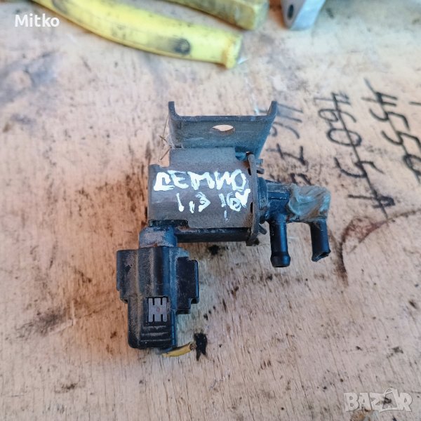 Клапан Вакуми Глава За Мазда Демио 1.3И 16В 2002г / Mazda Demio 1.3I 16V 2002y, снимка 1