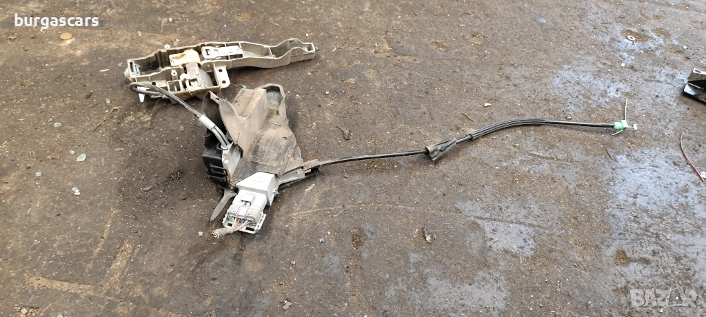 Брава предна дясна врата Citroen C4 - 50лв, снимка 1