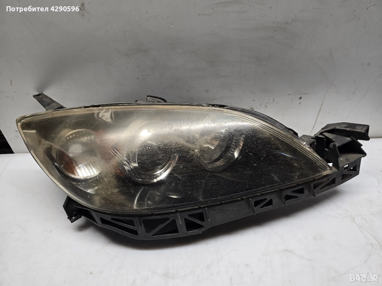 Десен фар за Mazda 3 xenon / Мазда 3 ксенон , снимка 1