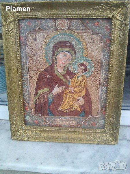 Ръчно шит гоблен Мадона с младенеца рамкиран под стъкло, снимка 1