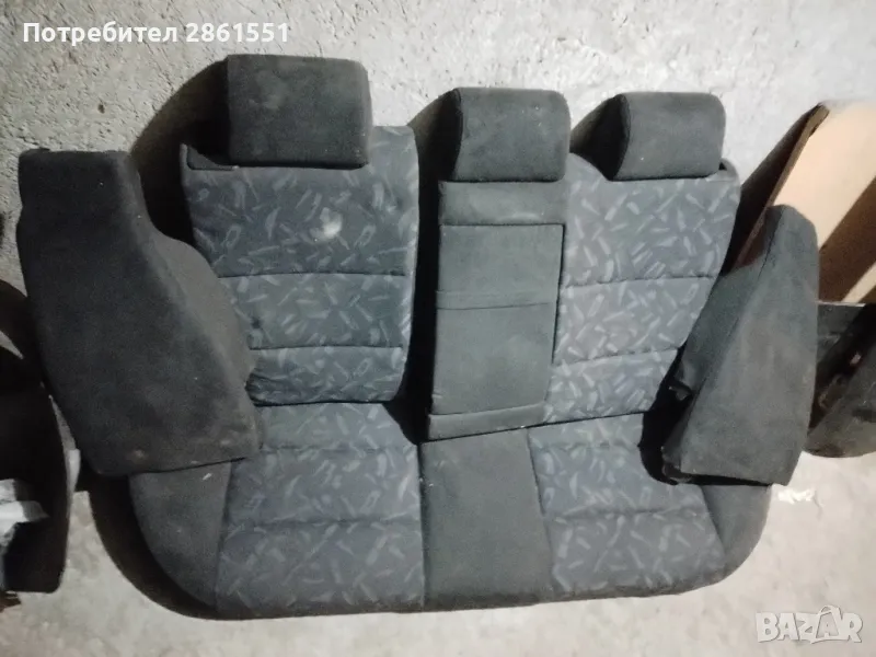 продавам перфектни задни седалки за бмв е36 комби , снимка 1