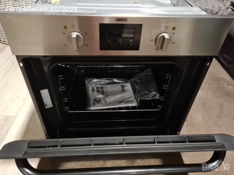 Фурна за вграждане Zanussi ZOB442XU, използвана, снимка 1