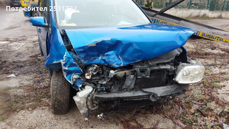 Volkswagen touran 1.6 FSI на части, снимка 1