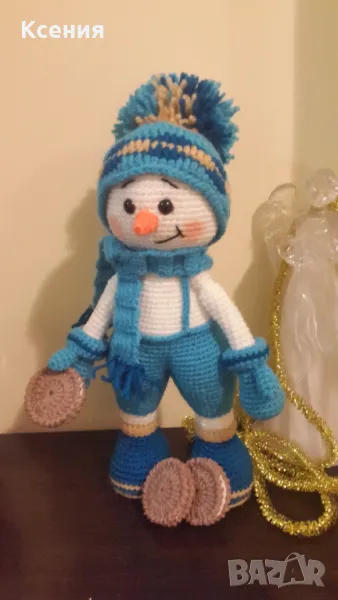 подарък за Коледа. Снежен човек с бисквити ORERO, Ръчно изработена, Плетена играчка, снимка 1