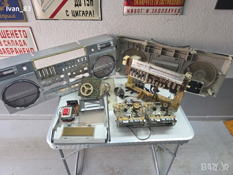 Радиокасетофон Sharp gf 575 НА ЧАСТИ!, снимка 1