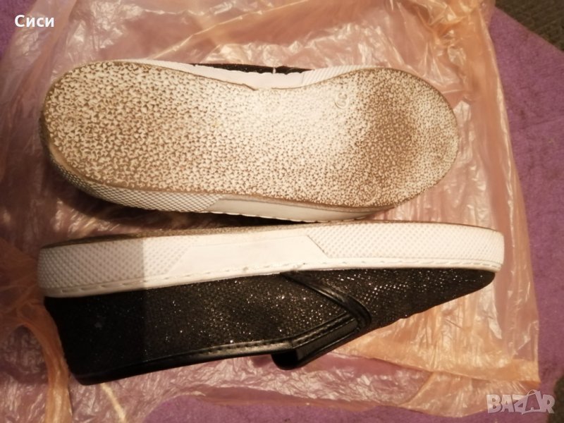 Обувка платненка, снимка 1