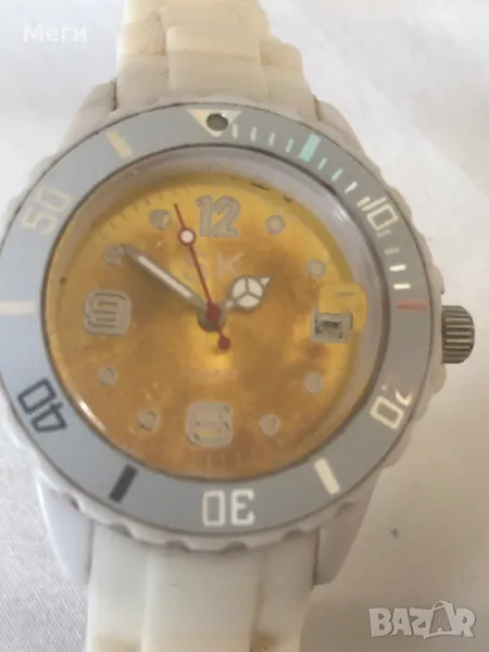 Часовник SK – Изтънченост и качество в един стилен аксесоар!, снимка 1