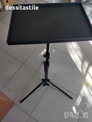 Стойка за палки, перкусии, мишпулт или друго