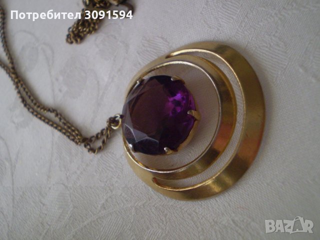 Ретро Медальон , снимка 2 - Антикварни и старинни предмети - 39651642