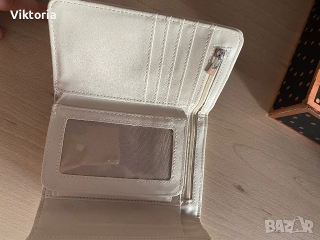 Дамско портмоне , снимка 5 - Портфейли, портмонета - 54323005