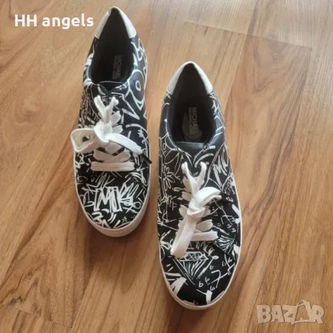 Michael kors уникални кецове с графити естествена кожа, снимка 2 - Маратонки - 47275202