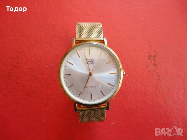 Страхотен позлатен часовник Q@Q, снимка 2 - Мъжки - 52640330