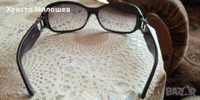 Оригинални слънчеви очила Helfiger, снимка 3 - Слънчеви и диоптрични очила - 37145089