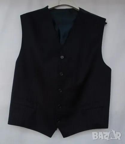 Мъжки луксозен черен костюм състоящ се от три части, сако, жилетка и панталон., снимка 4 - Костюми - 50087415