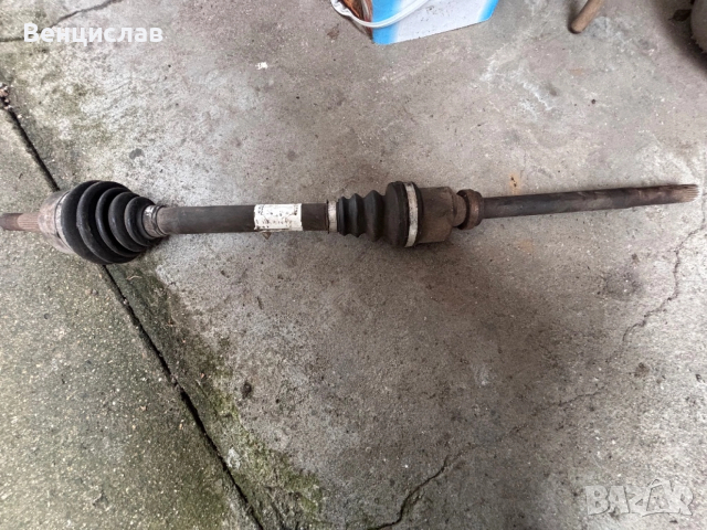Дясна полуоска за пежо 308